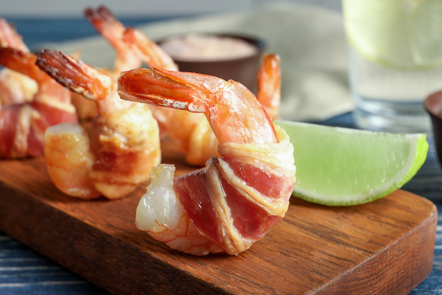 Check out Easy-to-Cook Grilled Bacon Wrapped Shrimp That Will Sizzle Your Tastebuds | Cooking Lessons at https://cookinglessons.com/bacon-wrapped-shrimp-recipe/