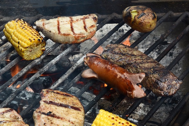 Check out How To Practice Safety When Grilling This Summer in 5 Simple Steps at https://cookinglessons.com/safety-grilling/