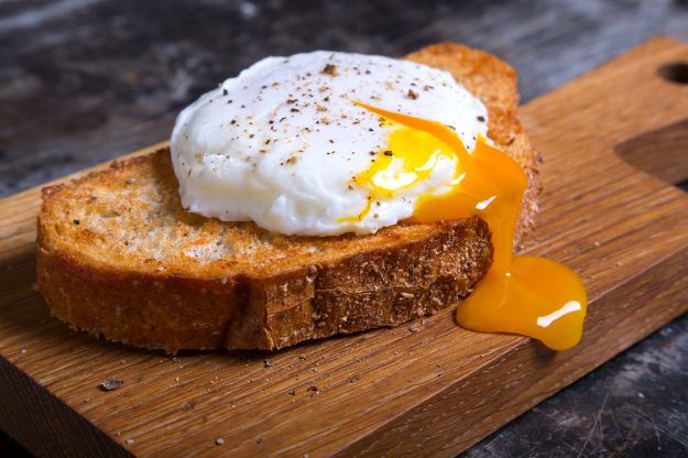 Check out [Video] Cooking Lessons | Egg-In-Bread Recipe: A Creative Meal For Breakfast at https://cookinglessons.com/egg-bread-breakfast-recipe/